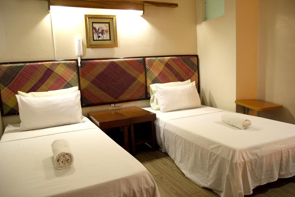 Hotel Bahay Ni Tuding - House Of Tuding Davao Zewnętrze zdjęcie